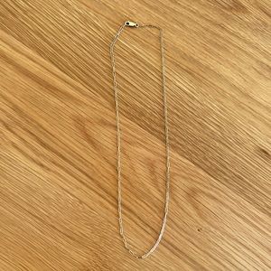 Gold paperclip necklace